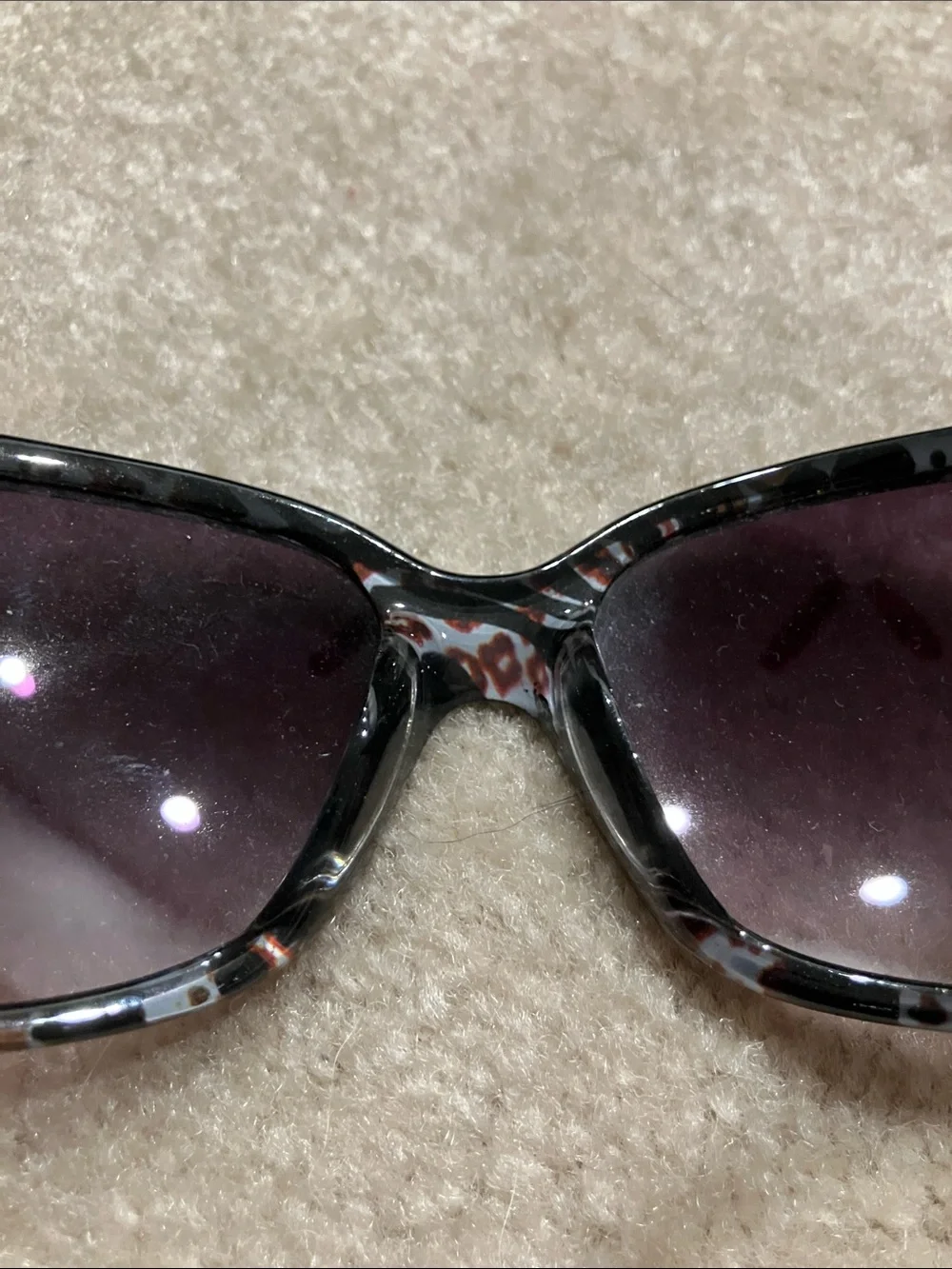 Disney Minnie Mouse Classic Black Women's Oversized Sunglasses - Black Lenses